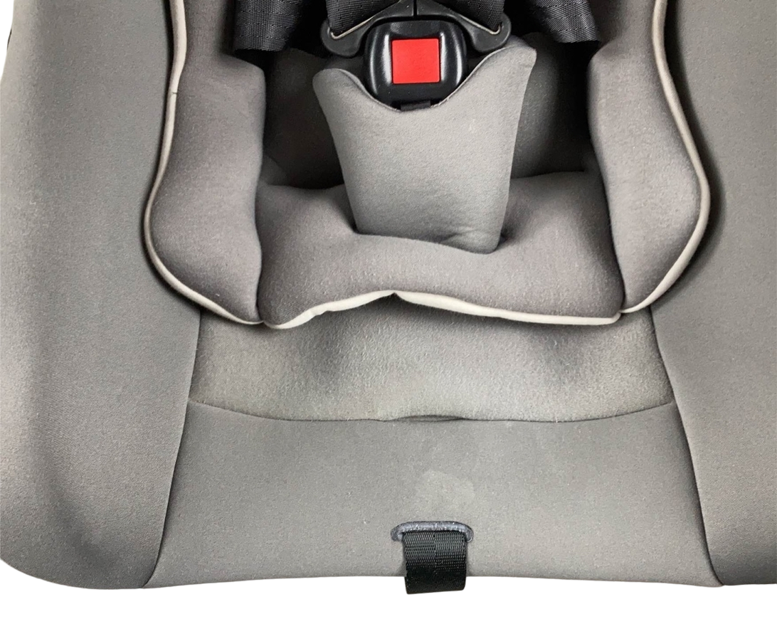 Nuna PIPA Lite R Infant Car Seat, Granite, 2020