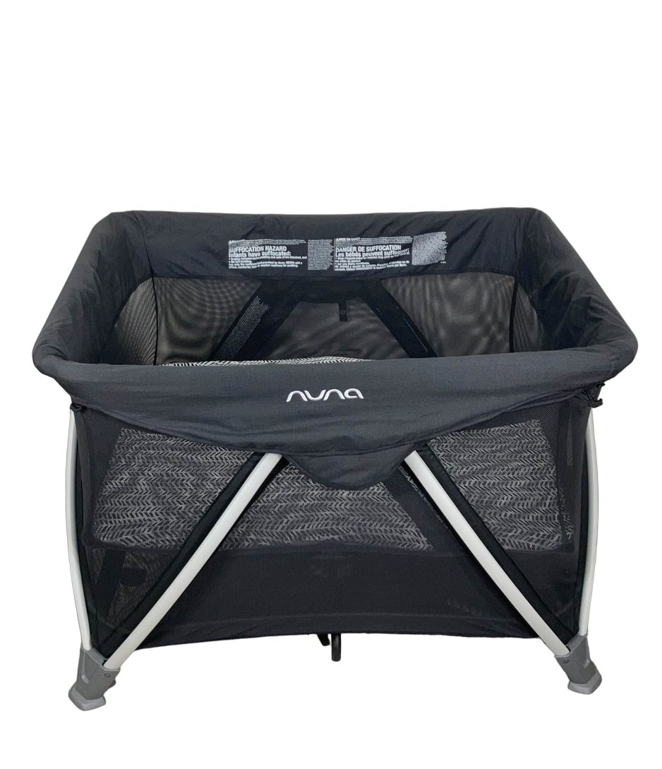 Nuna SENA Playard, Black