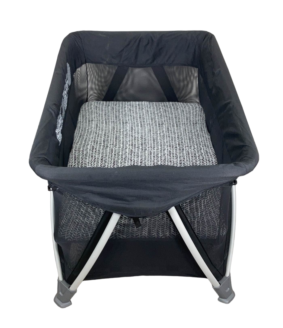 Nuna SENA Playard, Black