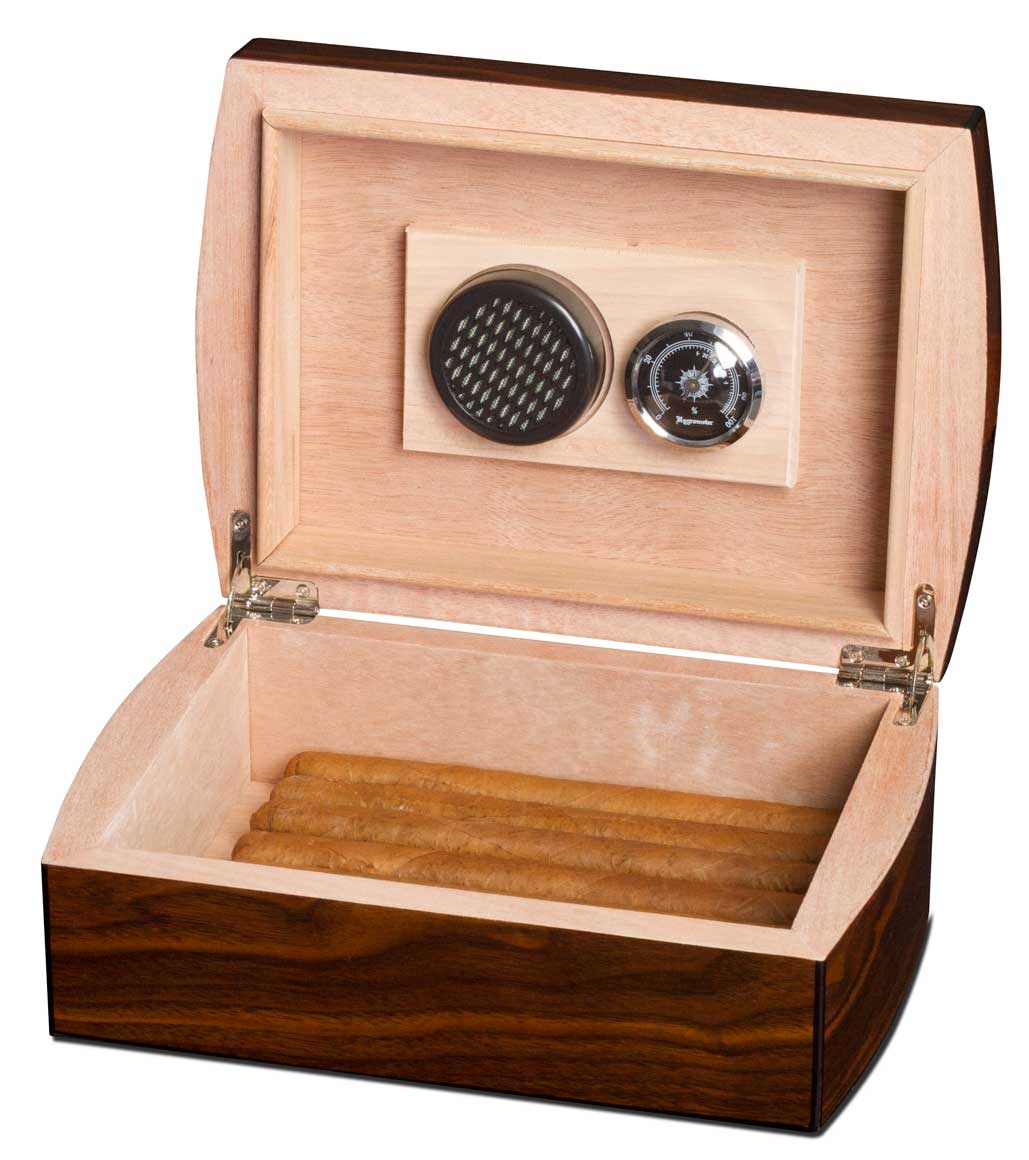 Visol Polished Walnut Cigar Gift Set Including Ashtray & Cutter