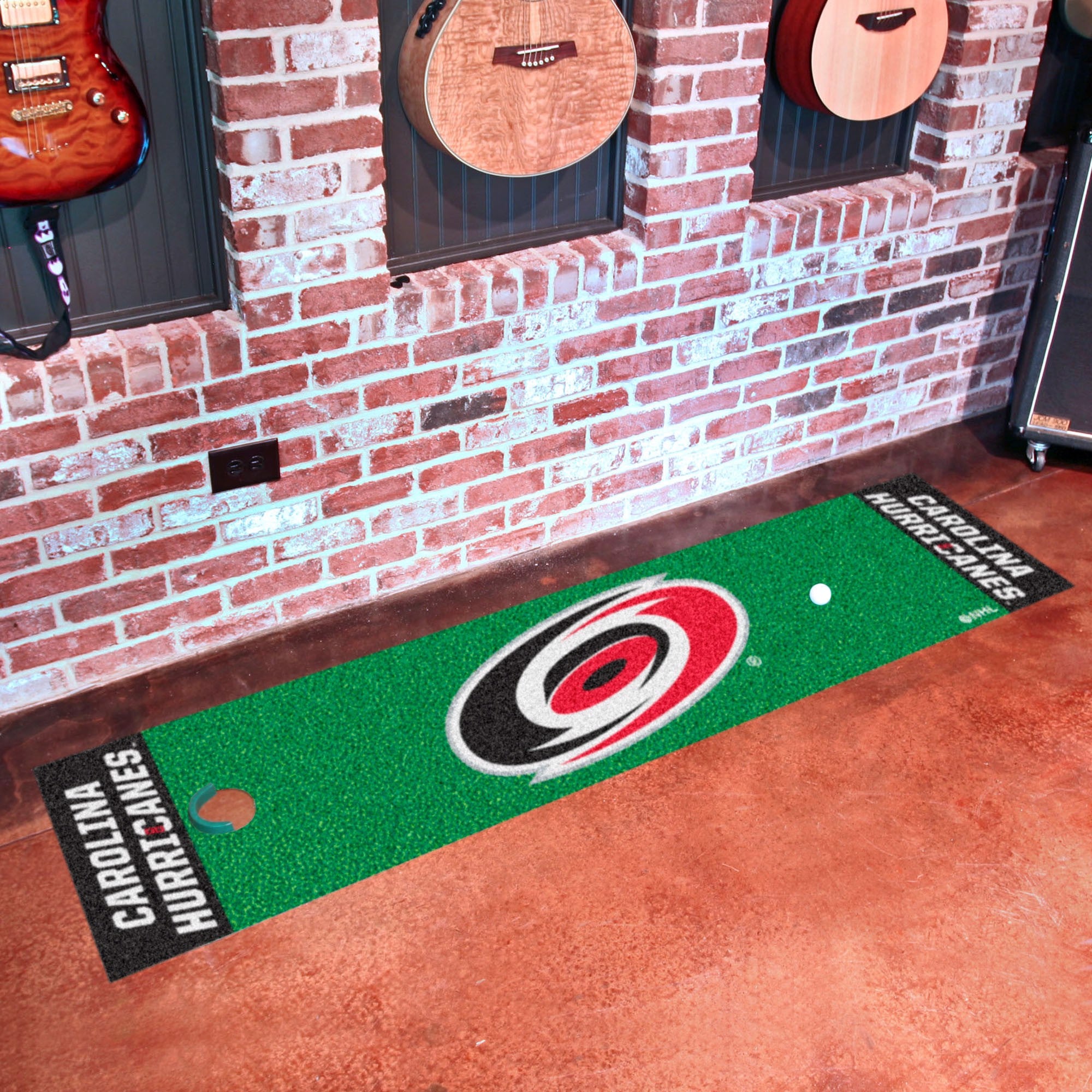 Carolina Hurricanes Green Putting Mat by Fanmats