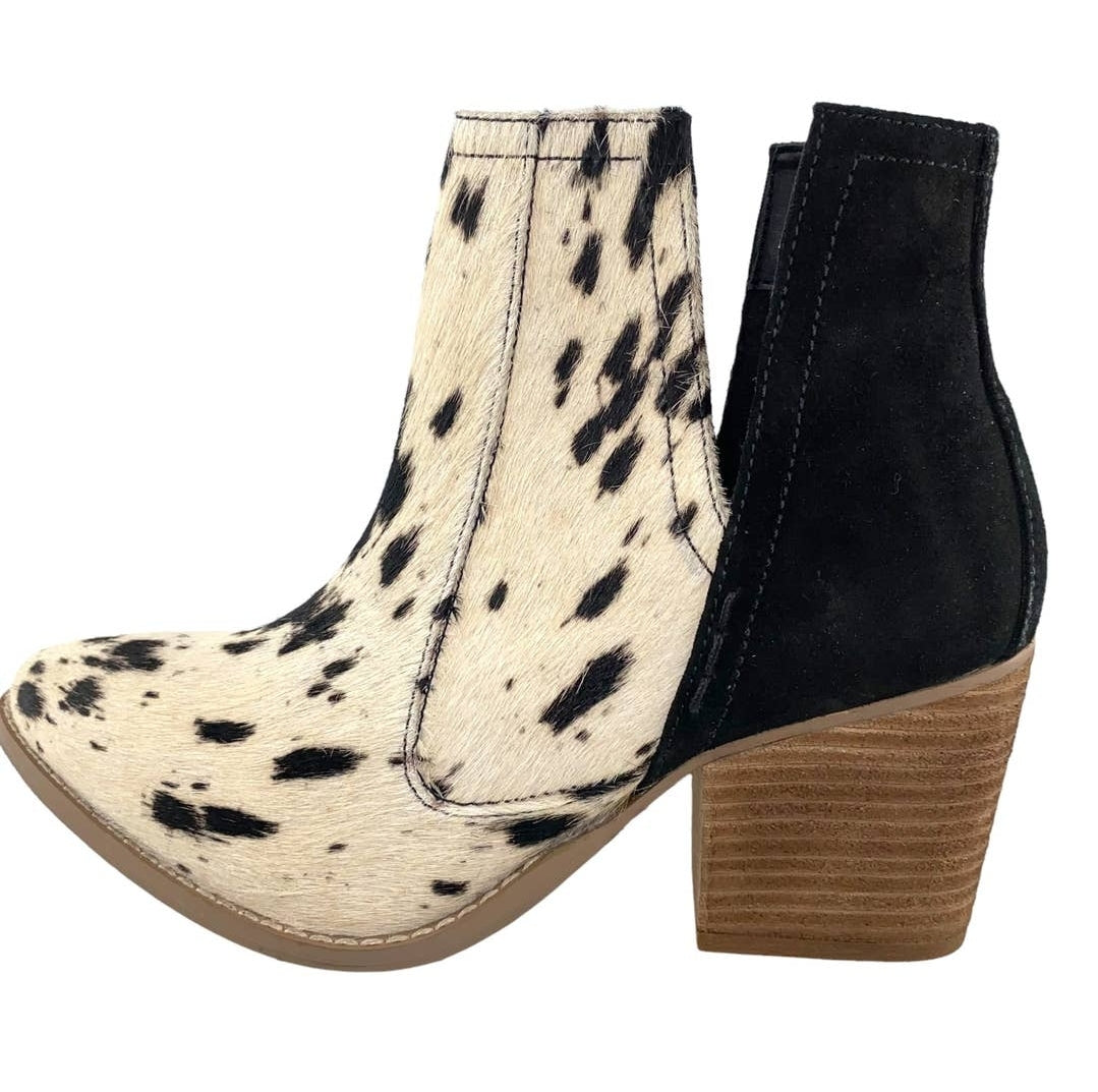 Naughty Monkey - CAMILYN - Black And White Cow Print Booties