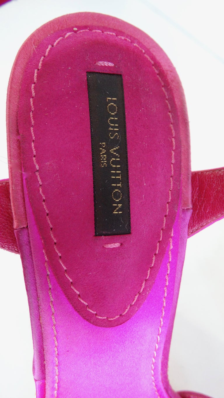 Louis Vuitton Fuchsia Satin Heels With Textured Gold Heel