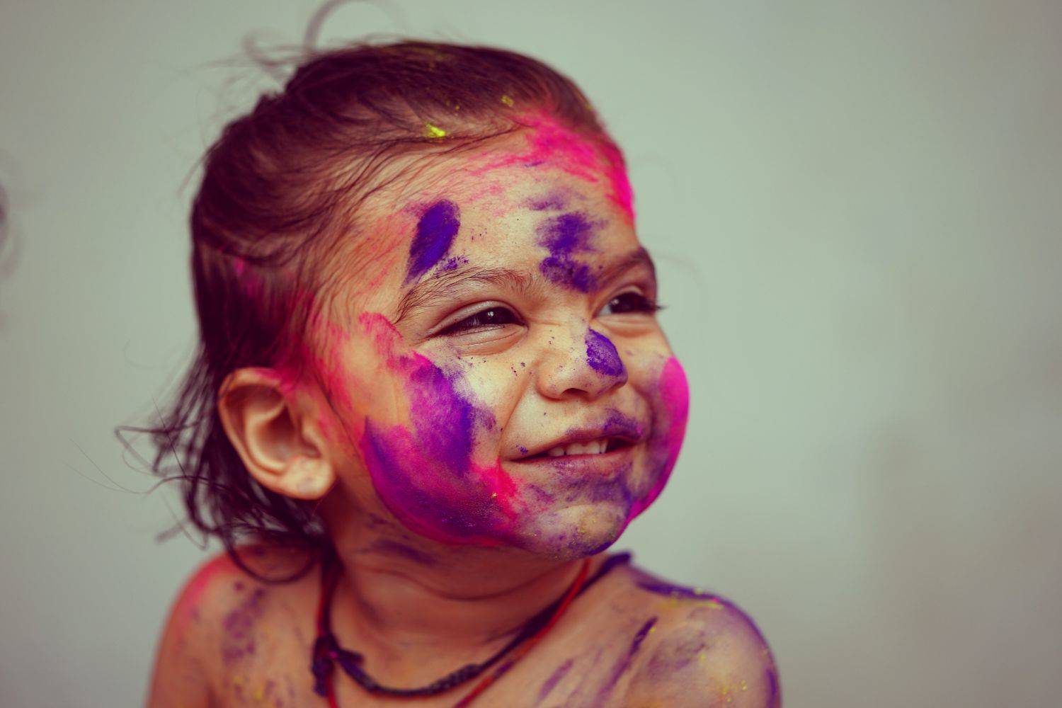 holi makeup on girl's face