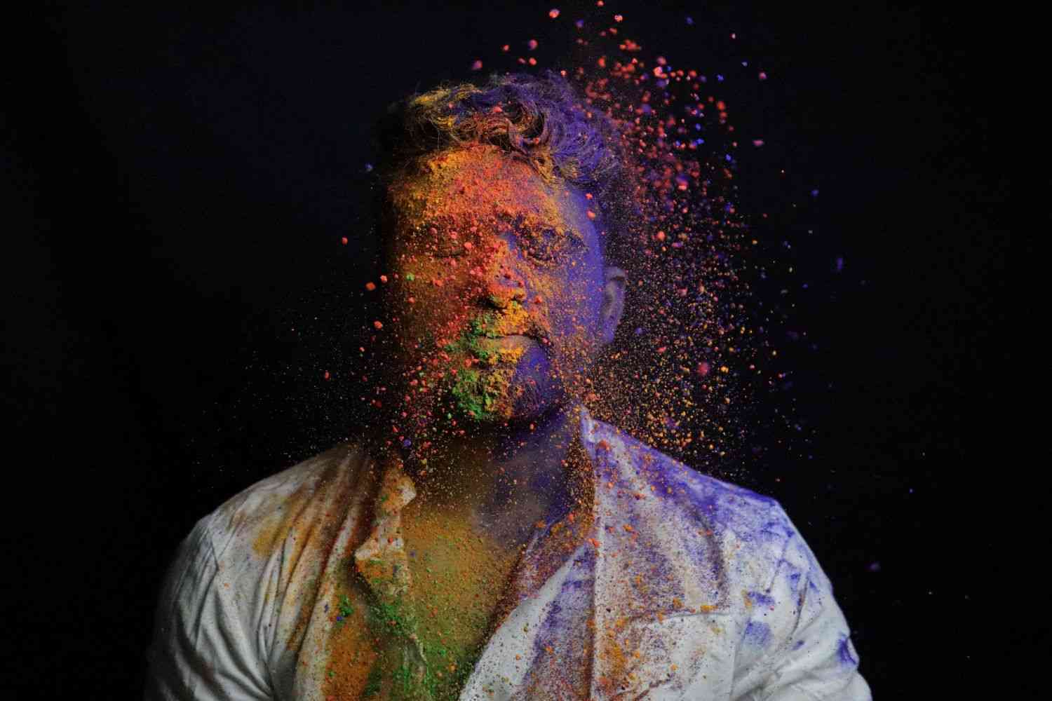 Holi Photos With a Dark Background