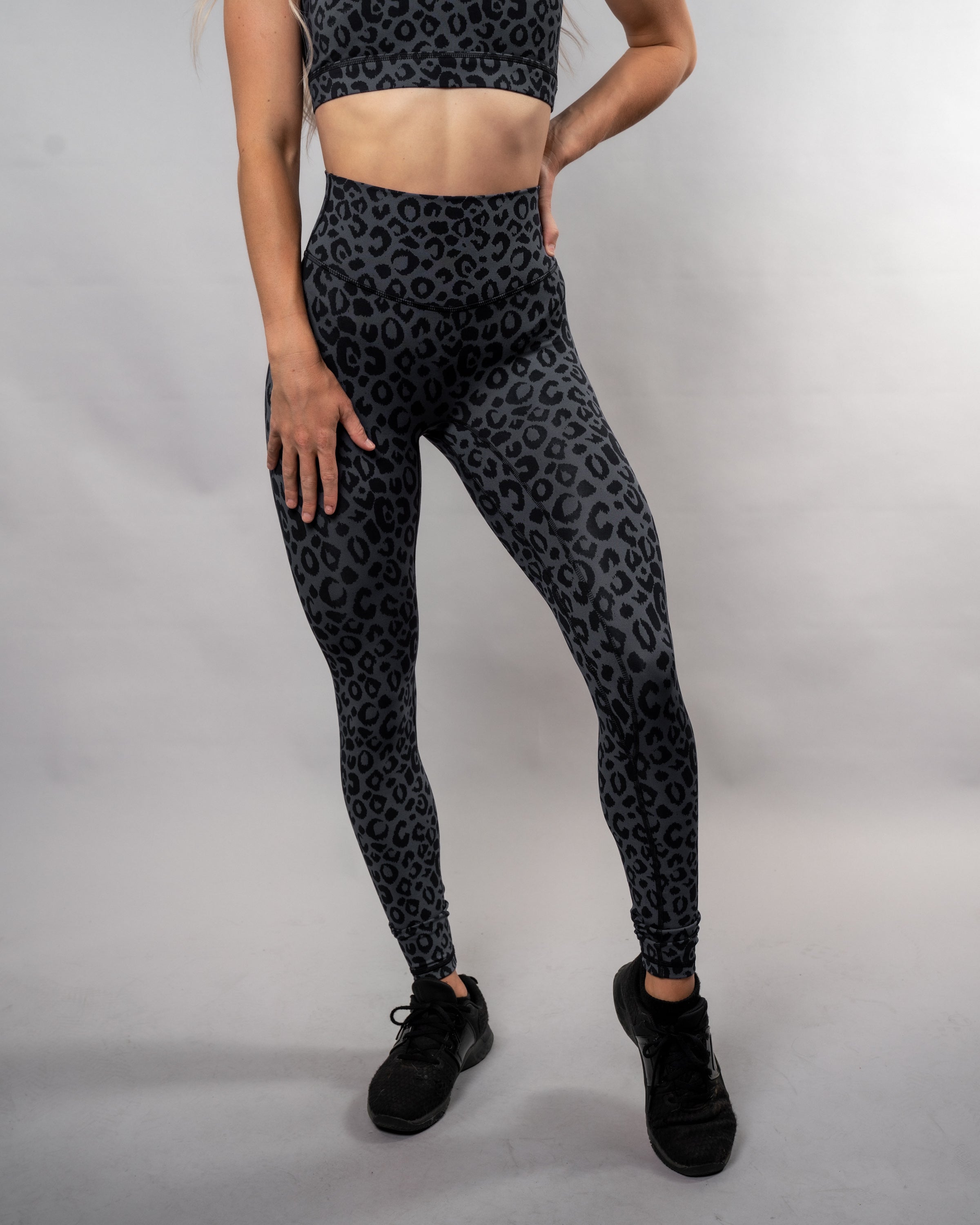  Trilogy Scrunch Leggings - Obsidian Leopard 