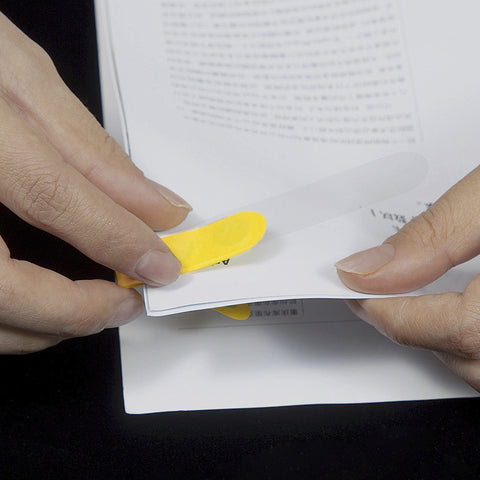 Transparent Reading Objects The World's Most Convenient Reading Tool – GizModern