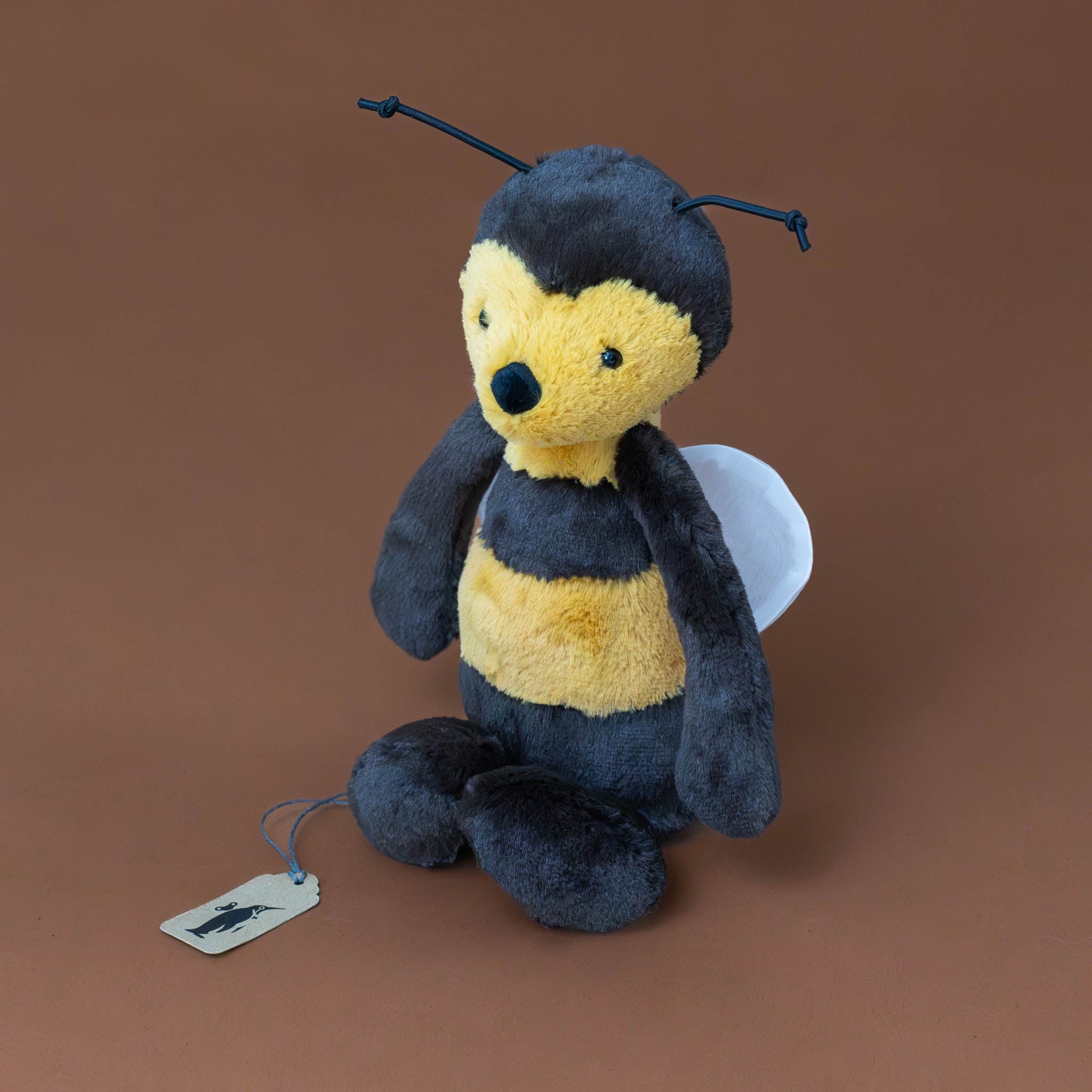 Bashful Bee | Medium