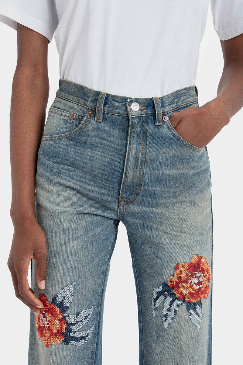 Mid-Rise Loose Flare Jean