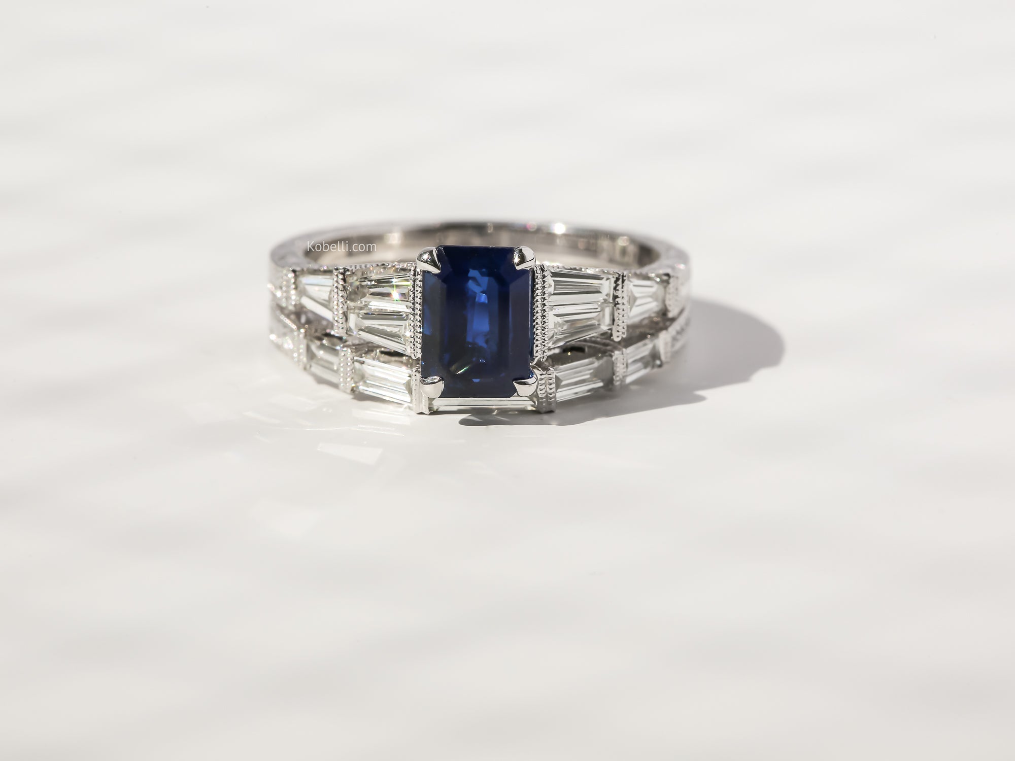 Lou Mid-Century Style Sapphire Ring with Filigree Engravings - Size 6.5