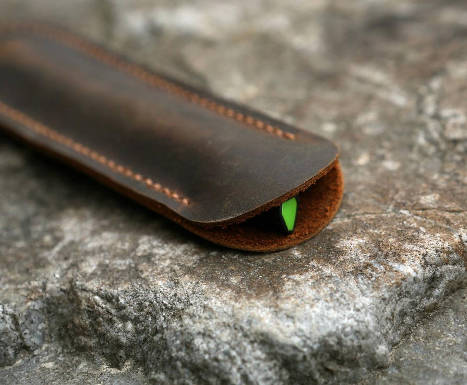 Handmade distressed leather Fountain Pen sleeve