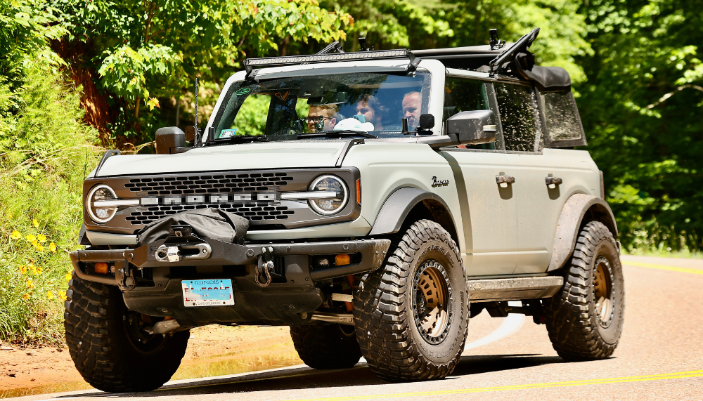 2021 Ford Bronco Roof LW40CBSTW @Bird Dog Overland lasfit 42inch light bar(2)