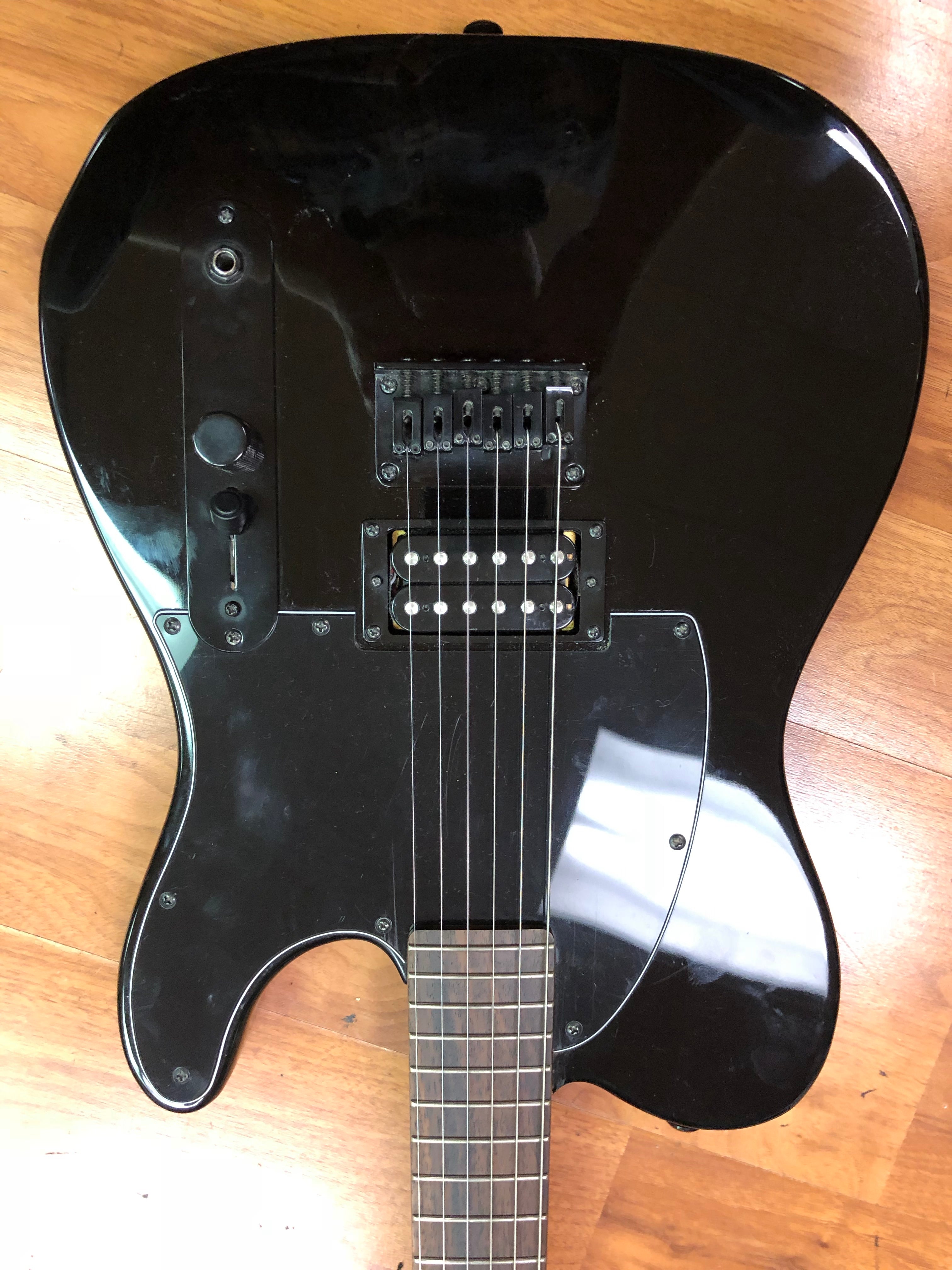 Squier Avril Lavigne Signature Telecaster Black Skull : Electric Guitars  Orland Park : Private Lesson Sign Up Form - Evolution Music