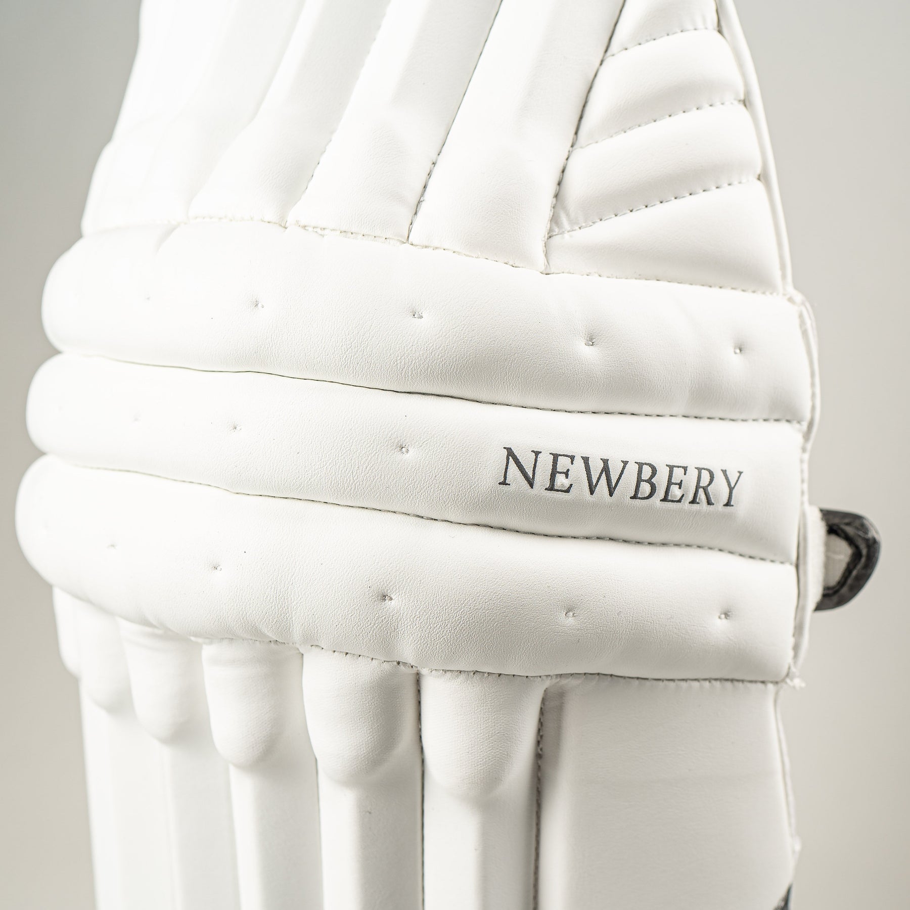 Newbery Player Cricket Batting Pads / Legguards