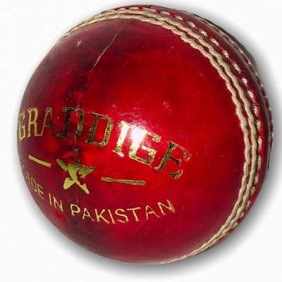 Graddige Topspin Cricket Ball - Red