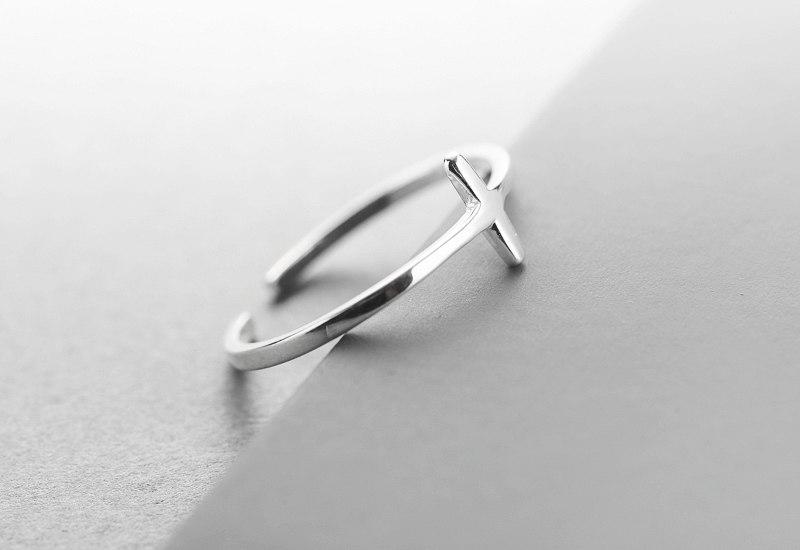 925 Sterling Silver Minimalist Cross Ring