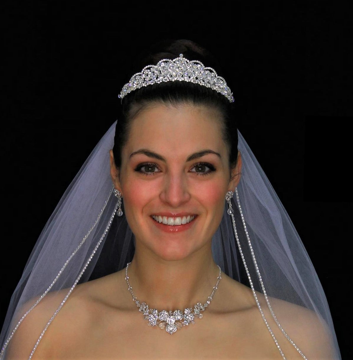 Beautiful double layer Swarovski crystal Edge Veil 30