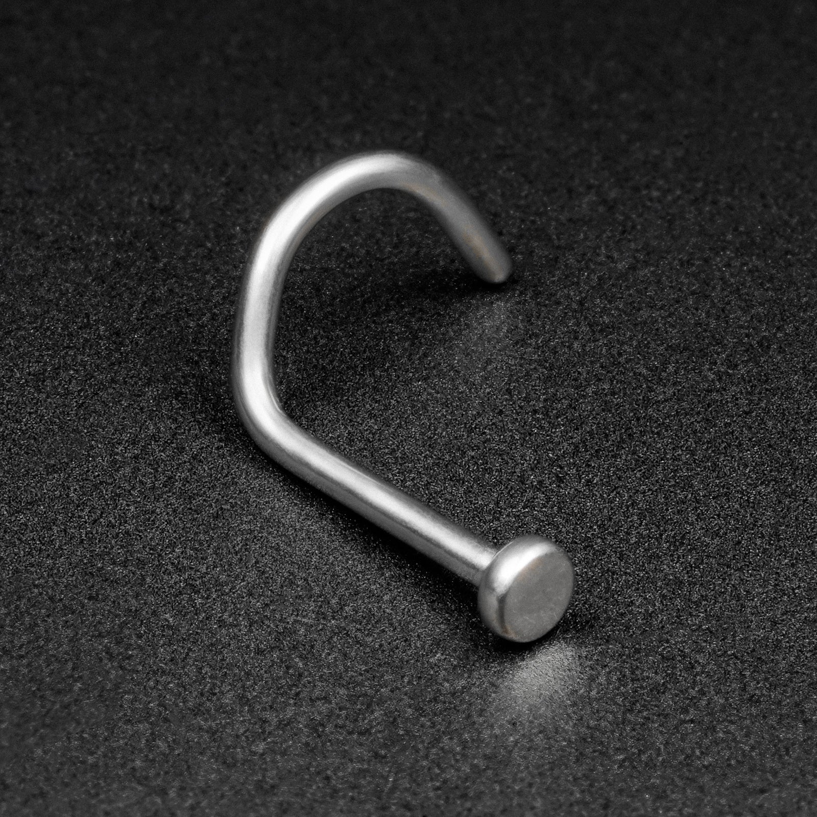 Flat Disk Titanium Nose Stud (Nose Screw)