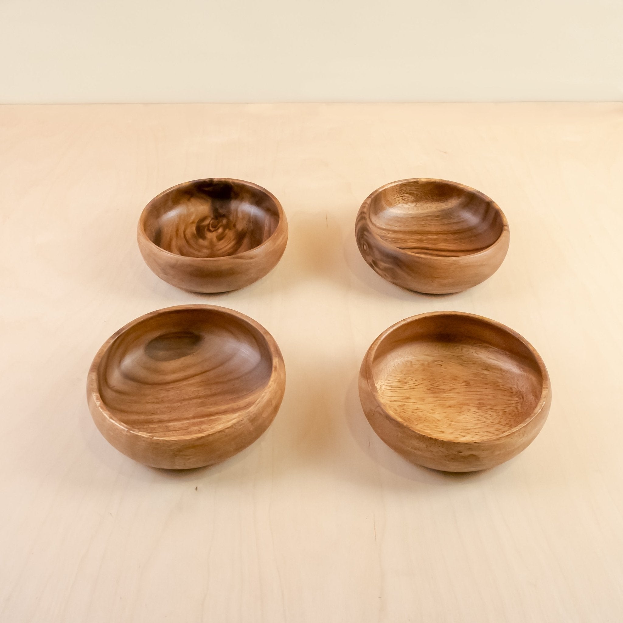 Acacia Calabash Bowls, set of 1 large + 4 small bowls | LIKH?