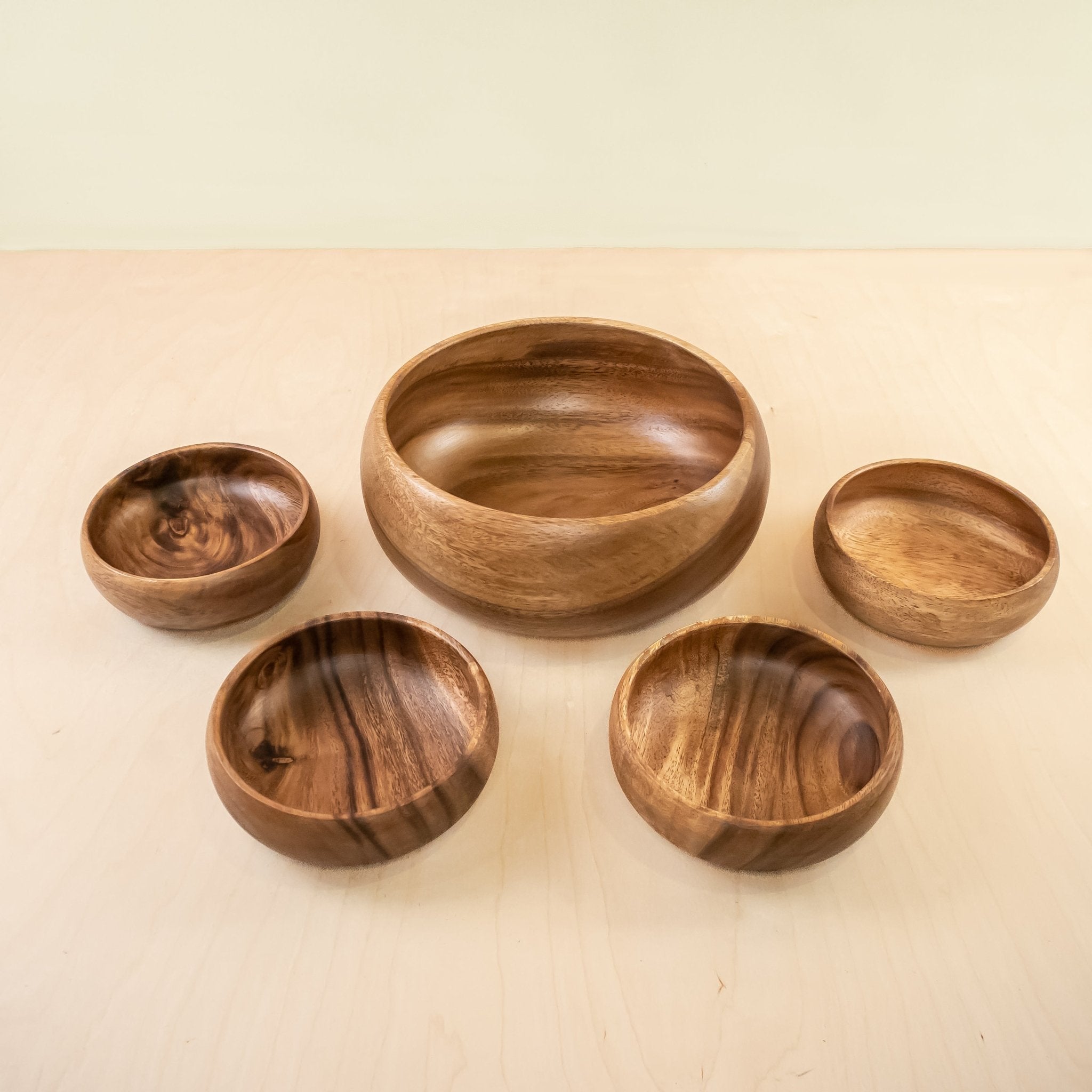 Acacia Calabash Bowls, set of 1 large + 4 small bowls | LIKH?