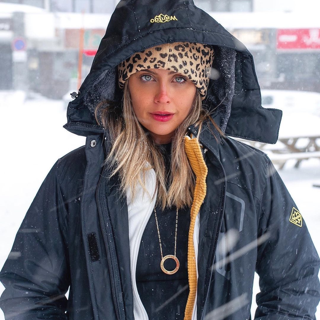 Wantdo Women's Mountain Waterproof Ski Jacket Hooded Winter Snow Coat Insulated Parka Fleece Rain Jacket 
