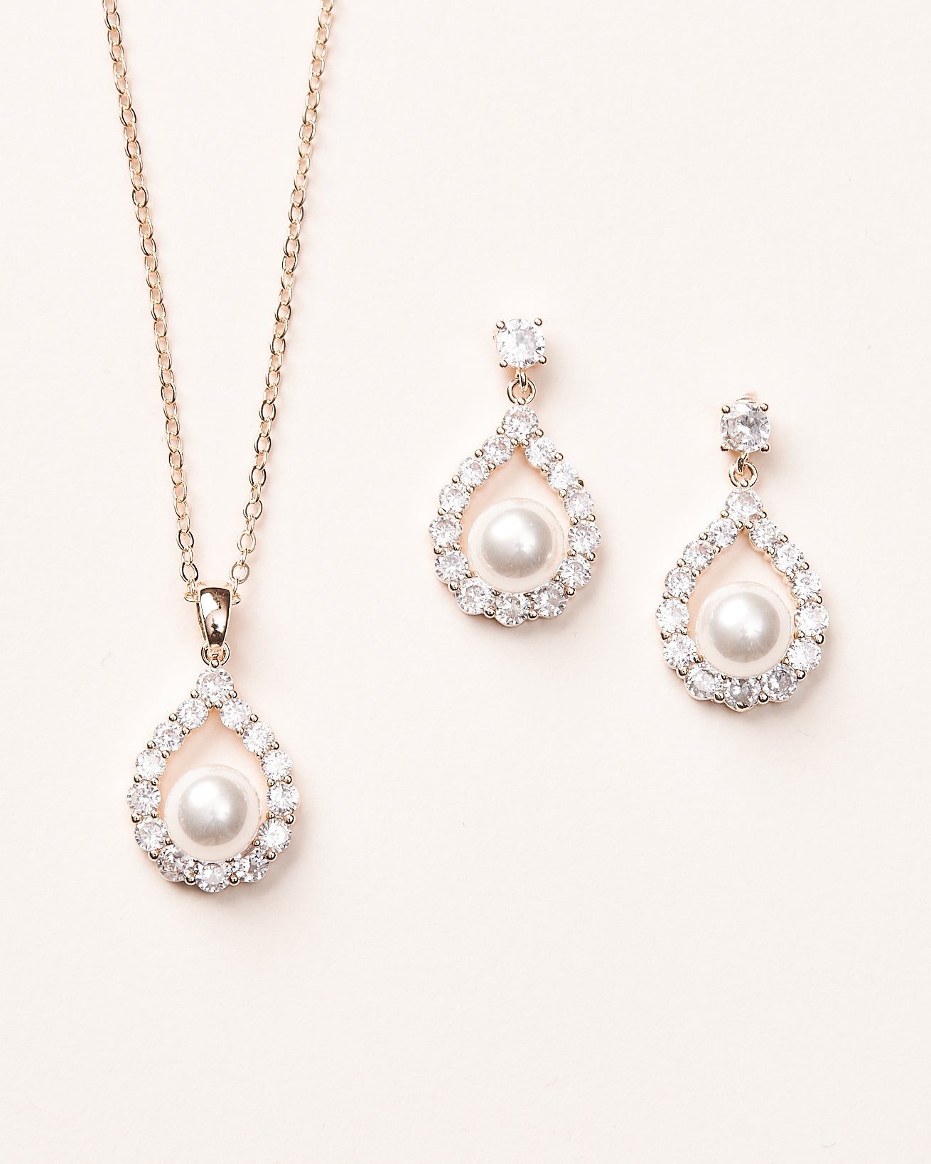 Elegance Pearl Bridesmaid Gift Set w/ Clip Earrings