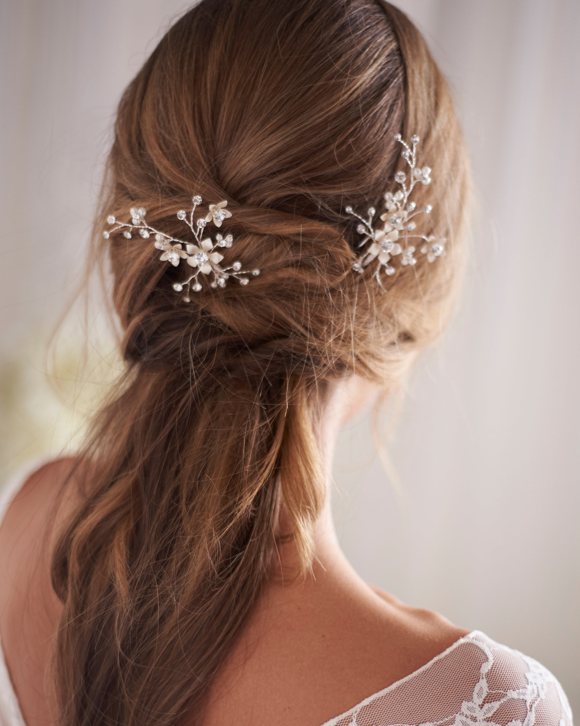 Elodie Pearl & Floral Hair Pins (Set of 2)