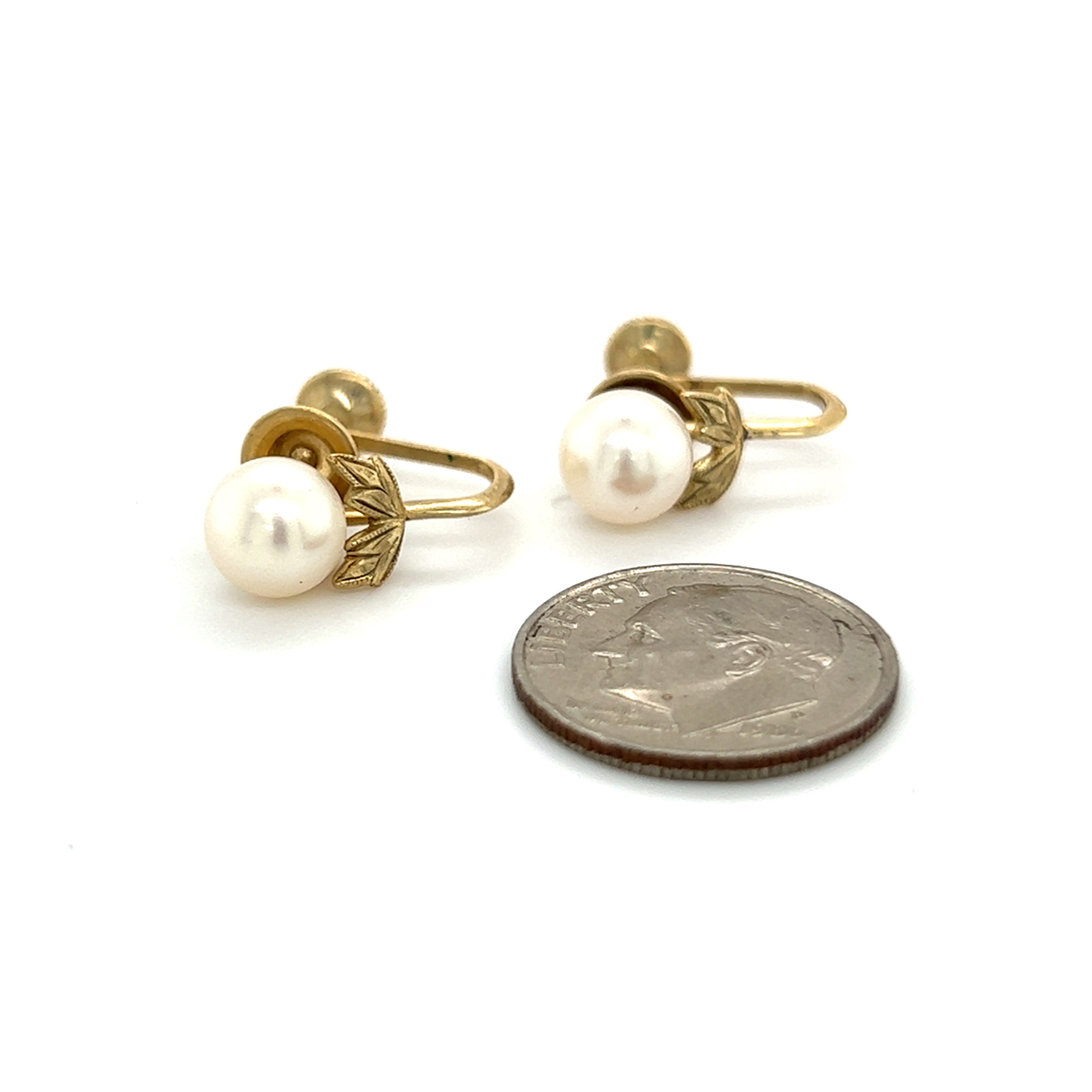 Mikimoto Estate Akoya Pearl Earrings 14k Gold 6.90 mm 3.1 Grams M256