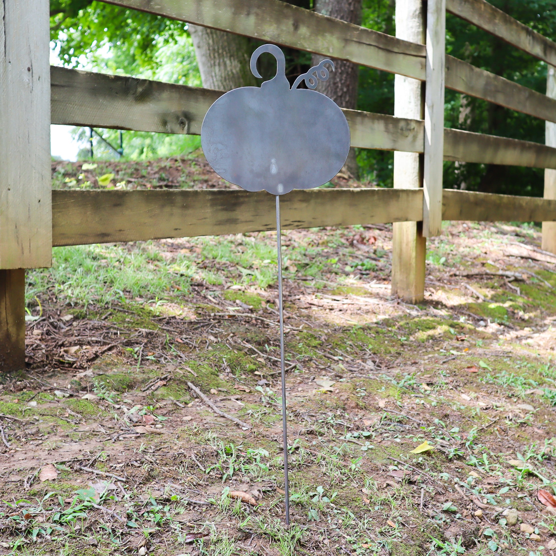 Metal Pumpkin Garden Stake - Halloween Steel Lawn Decor - Fall Yard Art Marker