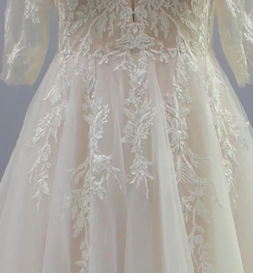 Cut Tulle Lace A Line Plus Size Wedding Bridal Gown