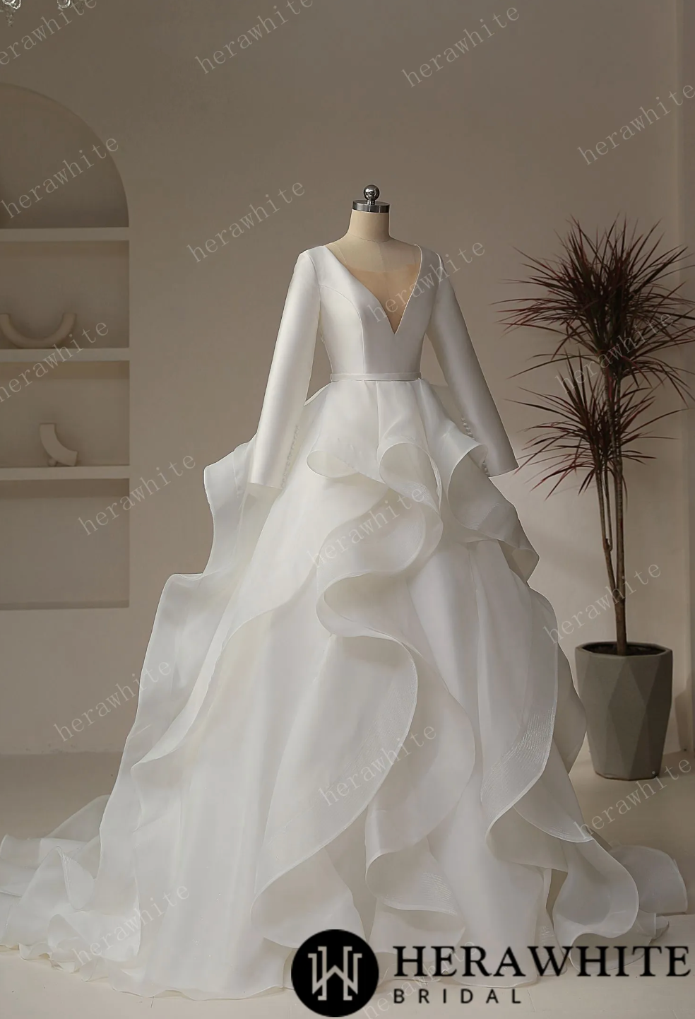 Elegant Pommel Skirt V-Neck Wedding Dress