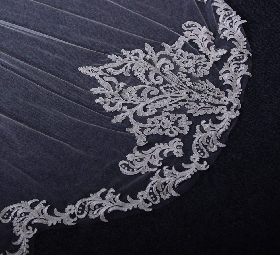 Cathedral Length Thin Scallop Lace Trim Single Tier Edge Wedding Veil Mantilla