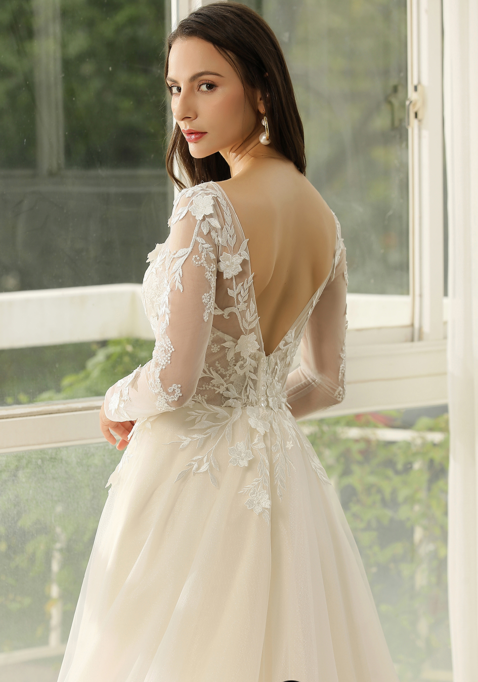 Princess Lace Wedding Dress with Long sleeves