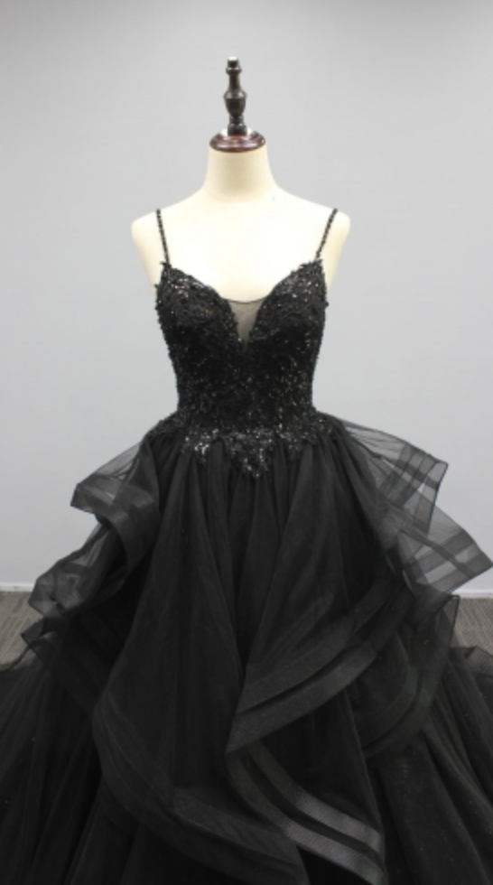 Modern Ruffled Black Wedding Bridal Gown