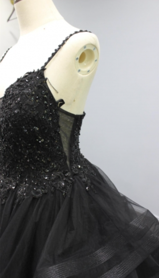 Modern Ruffled Black Wedding Bridal Gown