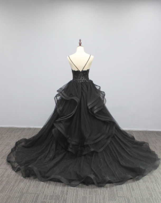 Modern Ruffled Black Wedding Bridal Gown