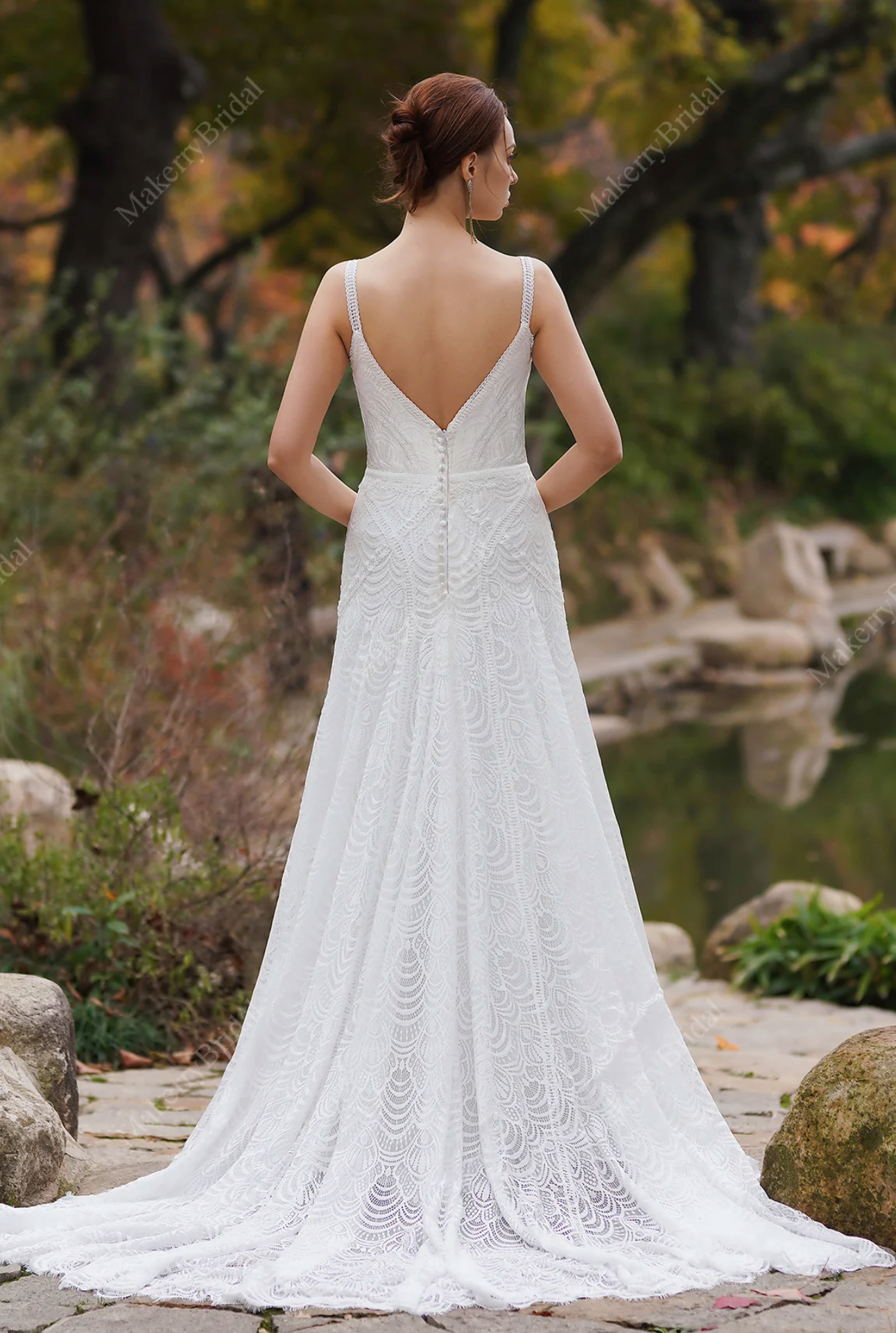 Ripple Patterned Boho Sheath Wedding Dress