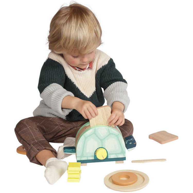 Toasty Turtle Wooden Pretend Cooking Set