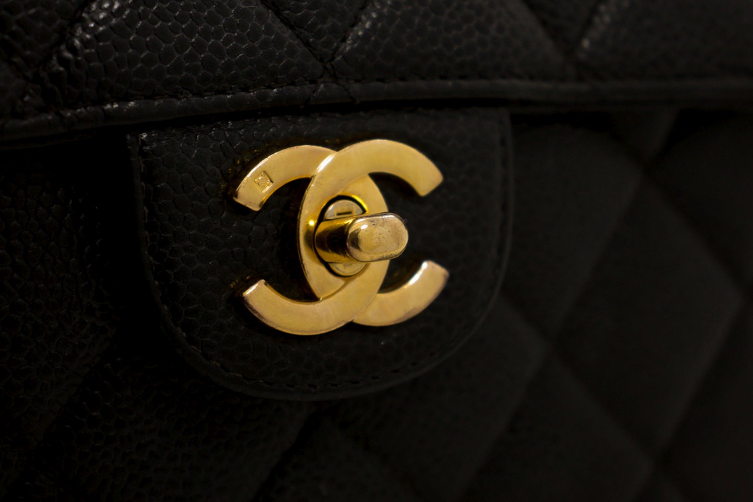 CHANEL Jumbo Caviar 11