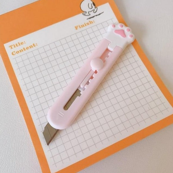 Pocket Cat Paw Paper Cutter