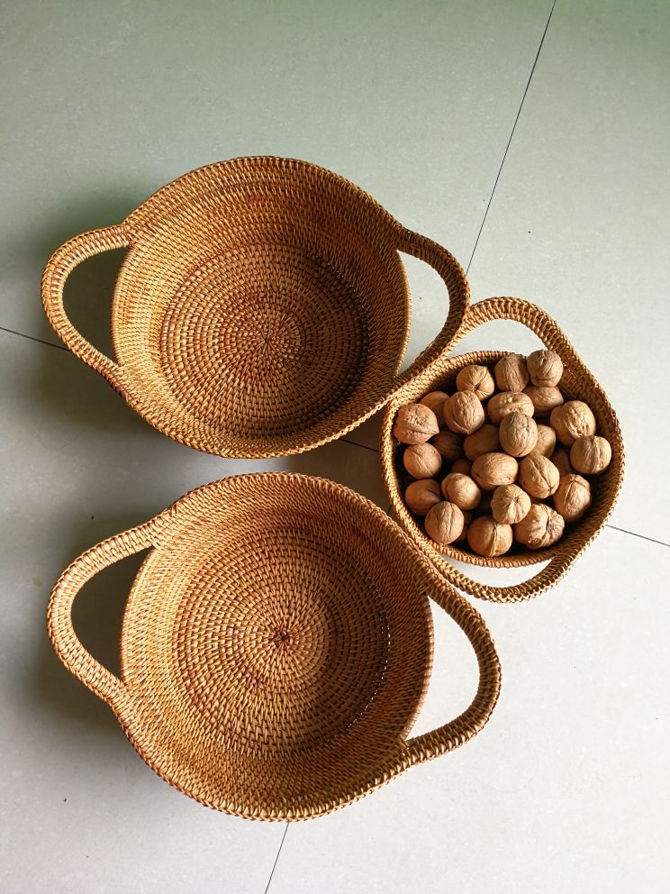 Small storage baskets for food, rattan storage basket for kitchen, round storage baskets