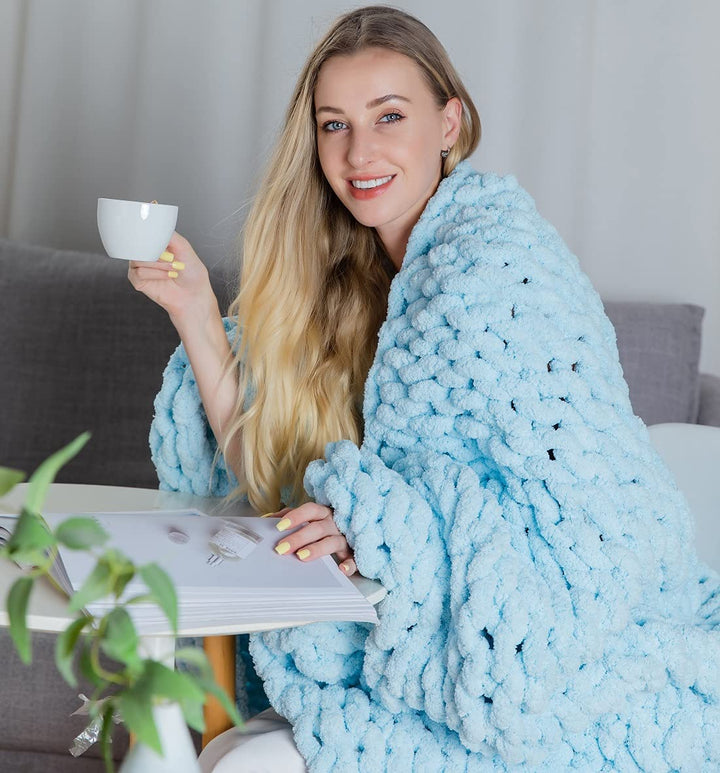 Chunky Knit Blanket - Chenille sky blue
