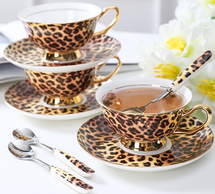 Modern Ceramic Cups. Creative Bone China Porcelain Tea Cup Set. Elegant Ceramic Coffee Cups. Unique Tea Cups and Saucers in Gift Box
