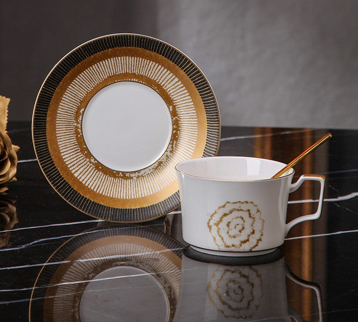 Beautiful British Tea Cups. Creative Bone China Porcelain Tea Cup Set. Royal Ceramic Coffee Cups. Unique Tea Cups and Saucers in Gift Box as Birthday Gift