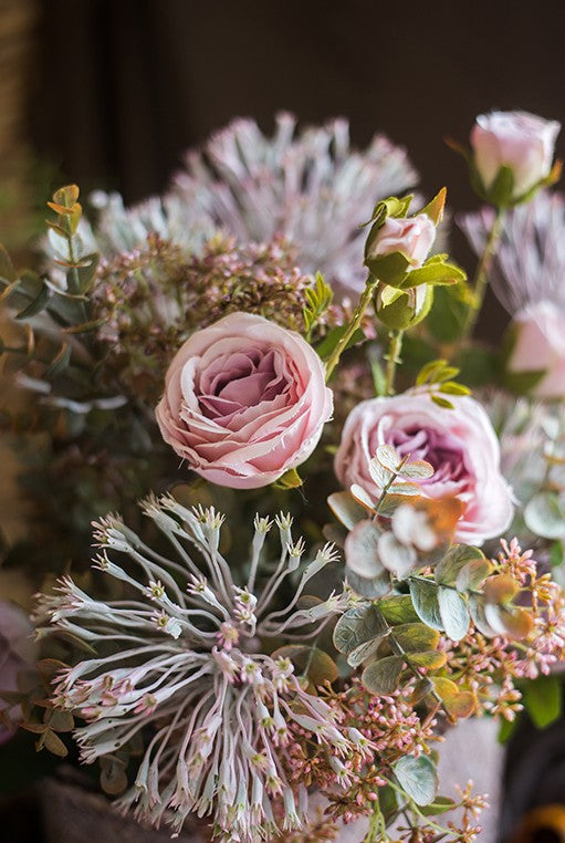 Modern Artificial Flowers for Home Decoration, Rose Flowers, Eucalyptus Globulus, Holly Leaf, Spring Flower Arrangement for Living Room