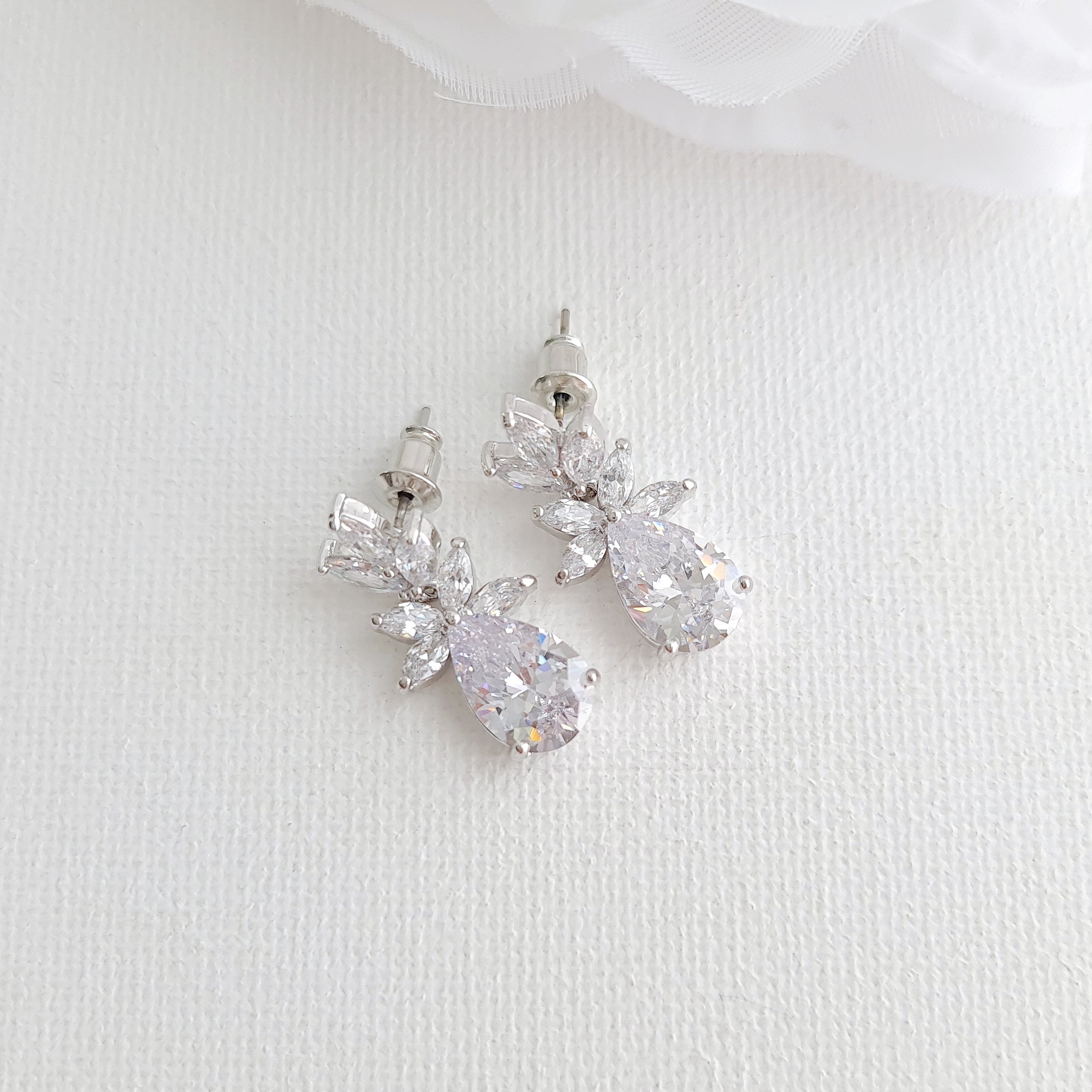 Leaf and Drop Earrings For Weddings-Stella