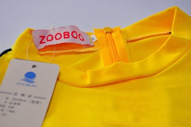 collar of Bruce Lee Yellow Jumpsuit Kung Fu Costume in Game of Death