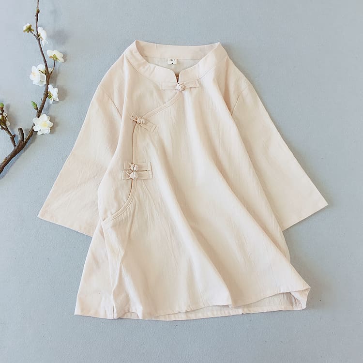 Beige qipao blouse with short sleeves