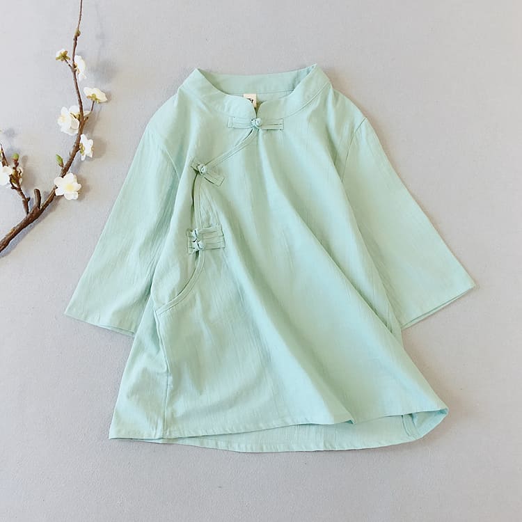 Green qipao blouse with short sleeves