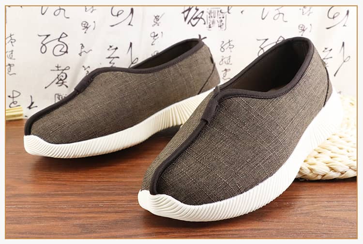 Coffee shaolin monk shoes with modern soft soles